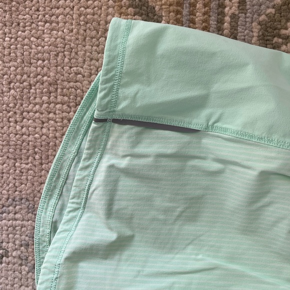 Lululemon Athletica Green and White Athletic Skirt - Picture 4 of 5